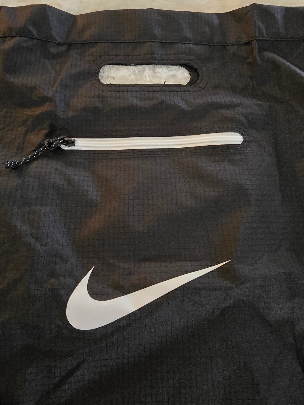 Nike Stash Tote Bag w/Pouch, Unisex, Black, Water Repellent White Swoosh - Picture 4 of 11